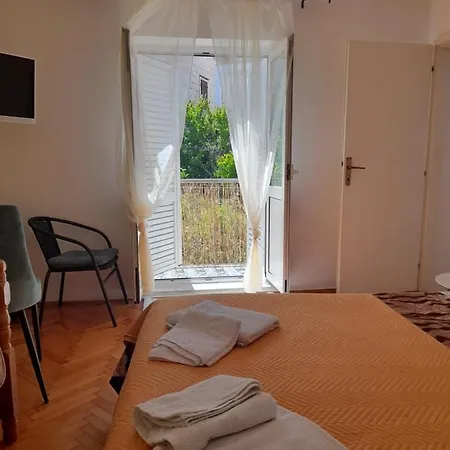 Victoria Apartment Komiza